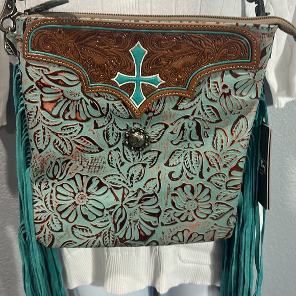 NWT myra leather crossbody bag - Picture 2 of 7
